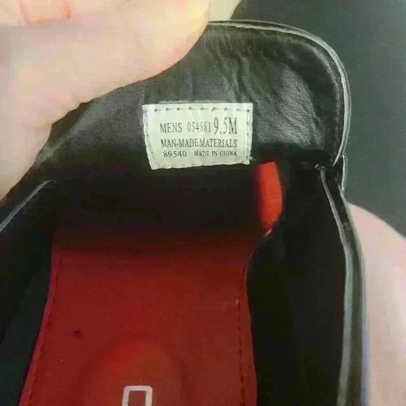 New without box Men's Bolano dress shoes size 9.5, black patent leather - Picture 3 of 6